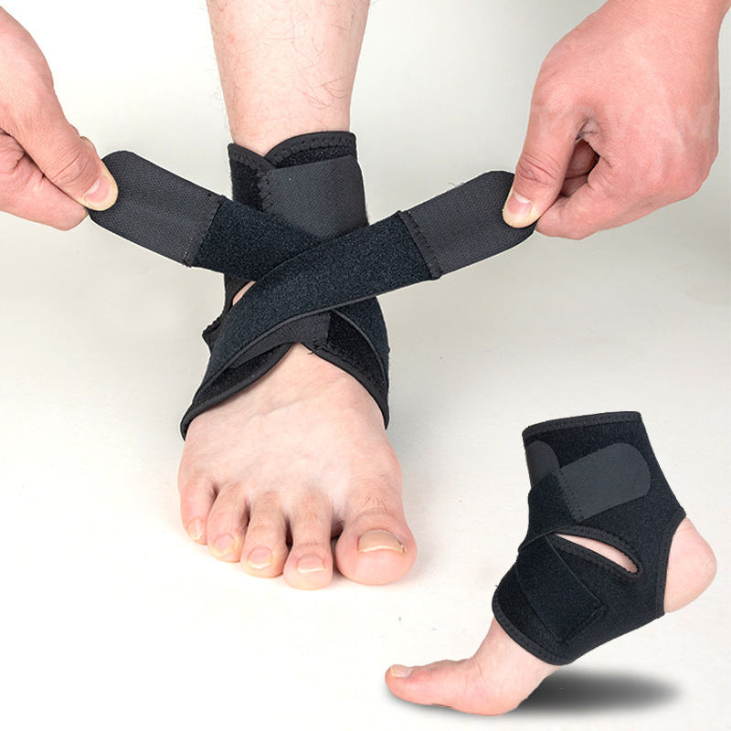 Support de la cheville sportive en néoprène